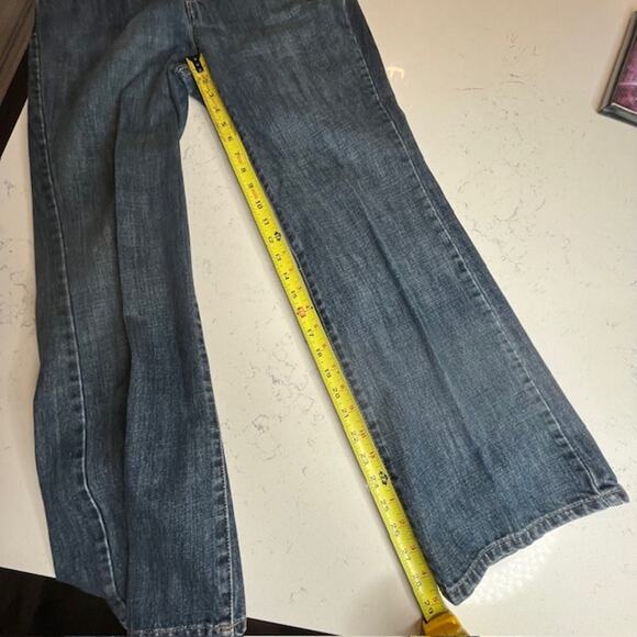 Nine West Sz 8 Straight Leg Medium Wash Denim Jeans - Picture 9 of 9